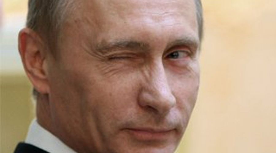 Путин погрузился в батискафе на дно Черного моря и нашел древний затонувший галеон