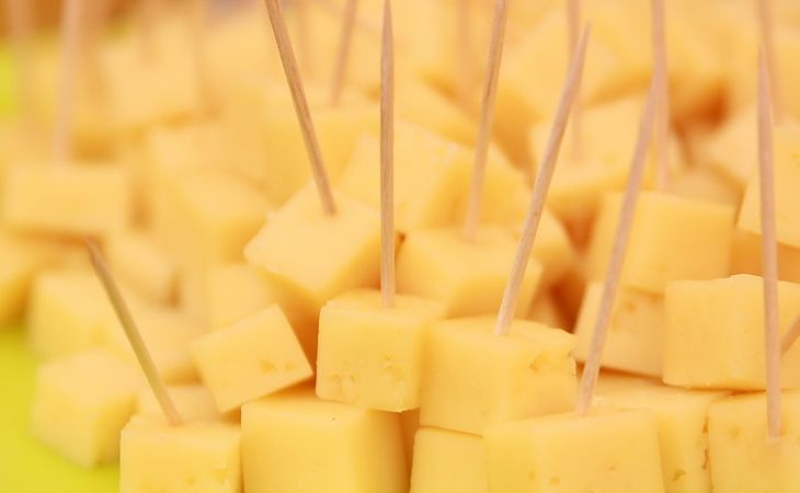 Жителям Барнаула предложат съесть сыр из мяты и крапивы