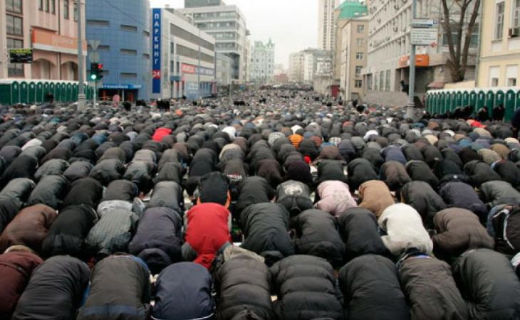 Мусульмане всего мира отмечают Курбан-байрам