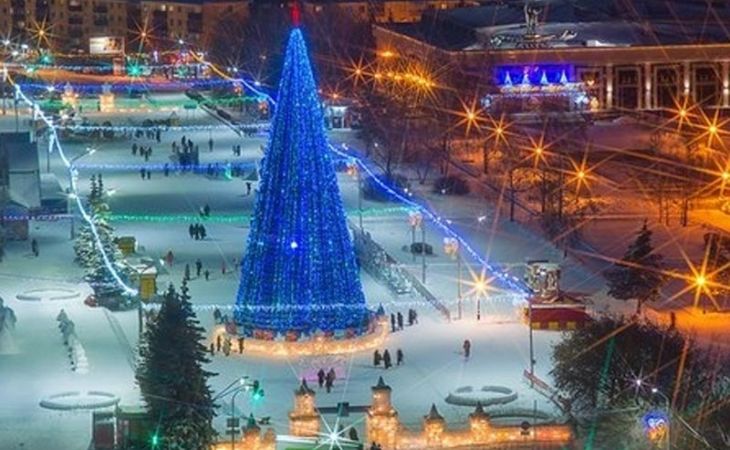 Площадь Сахарова в Барнауле стала доступна для транспорта после уничтожения снежного городка