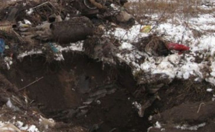 В Барнауле ребенок по дороге в школу провалился в яму с водой