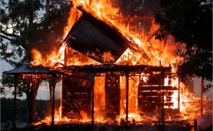 Два человека сгорели ночью в садоводстве Рубцовска