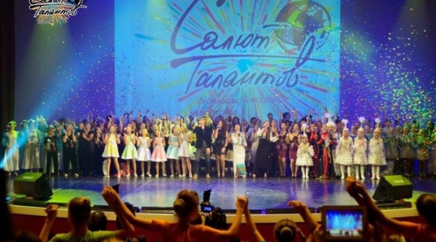 Руководитель алтайского театра песни стала лучшим педагогом Международного фестиваля