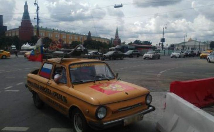 Бийчанин приехал к Путину на "Запорожце", чтобы рассказать от проблемах в регионе