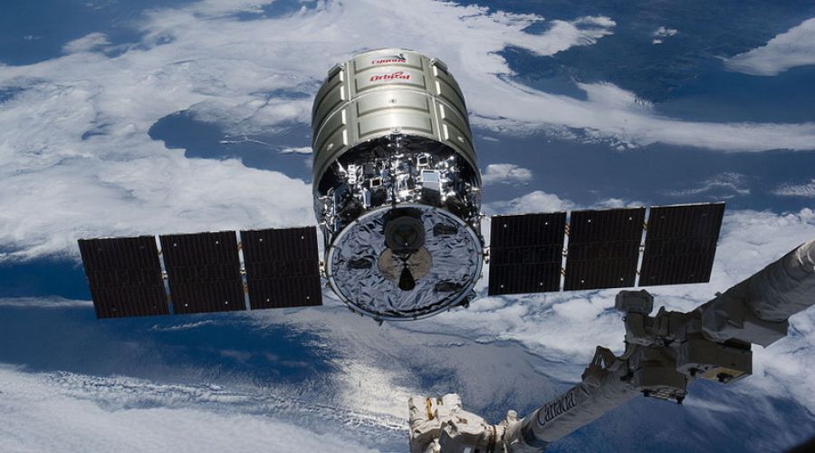 NASA доставит на МКС микробы из Чернобыля