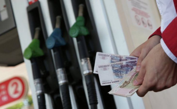 В Алтайском крае зафиксировали самые низкие цены на бензин в СФО