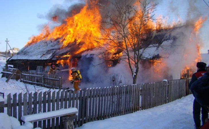 Стали известны подробности пожара на Алтае, унесшего жизни двух детей