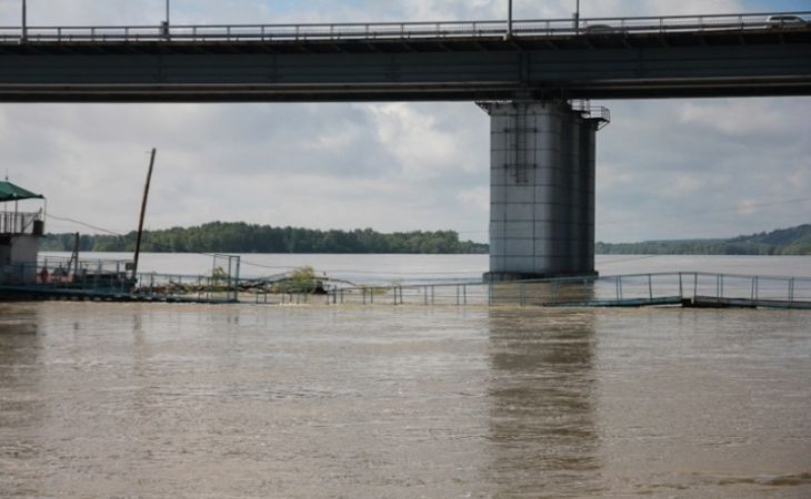 Уровень реки Оби продолжает падать