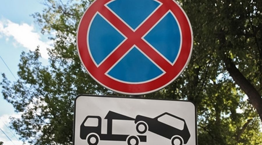 Ночную парковку автомобилей запретят на улице Пролетарской в Барнауле