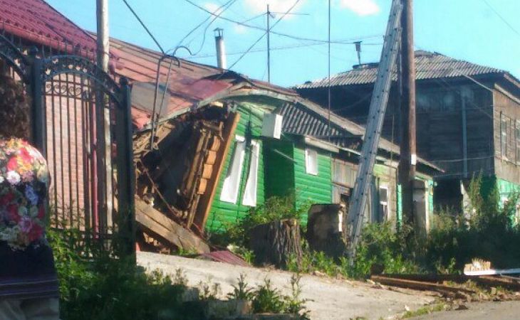 Взрыв  газа произошел в жилом доме в Барнауле