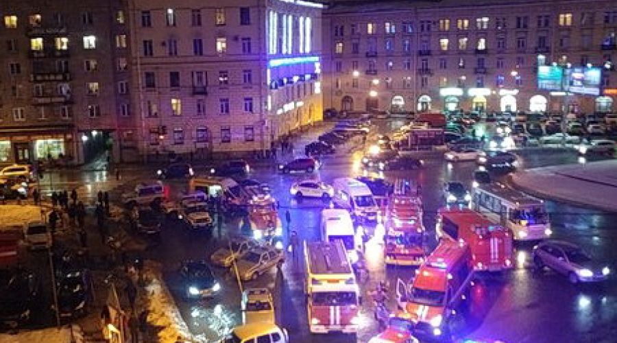 В Петербурге произошел взрыв в супермаркете