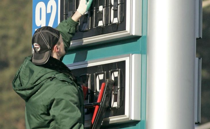 Алтайский край вошел в тройку регионов Сибири с минимальными розничными ценами на бензин