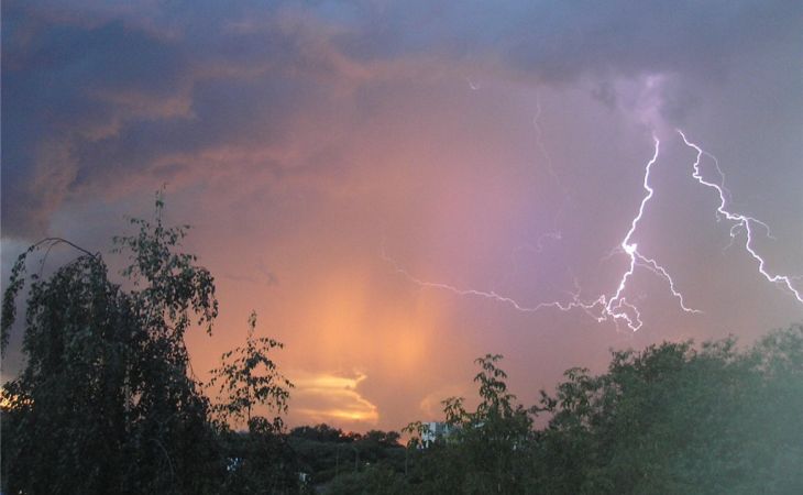 Погода 2 июля в Алтайском крае: в режиме шторма