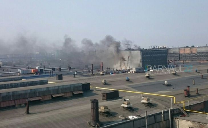 Шинный завод снова загорелся в Барнауле