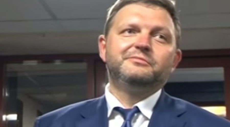 Экс-губернатор Никита Белых устроился библиотекарем в колонии