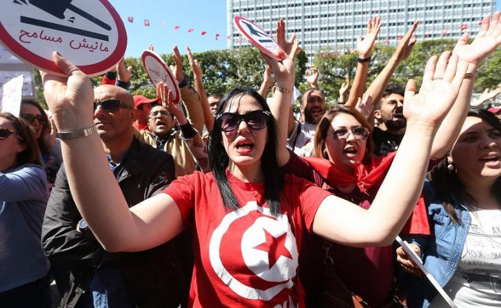 Протестные настроения в Тунисе растут: власти не могут справиться с экономическим кризисом
