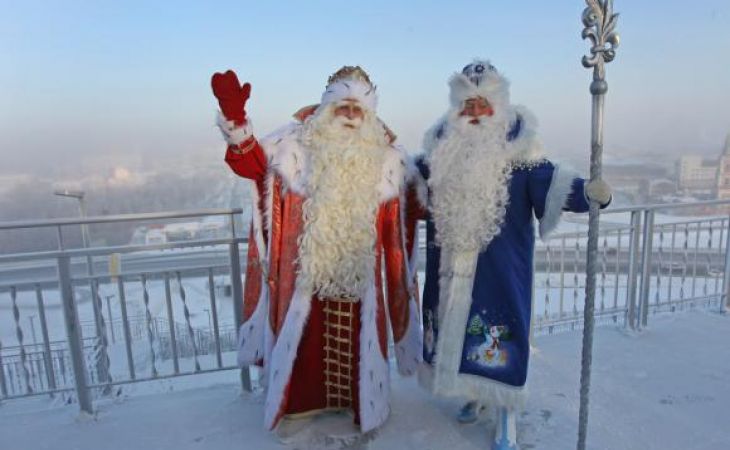 Как прошла встреча алтайского и всероссийского Дедов Морозов в Барнауле