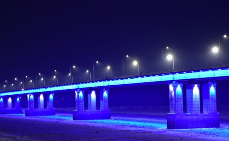 Новый мост в Барнауле получил улучшенное освещение