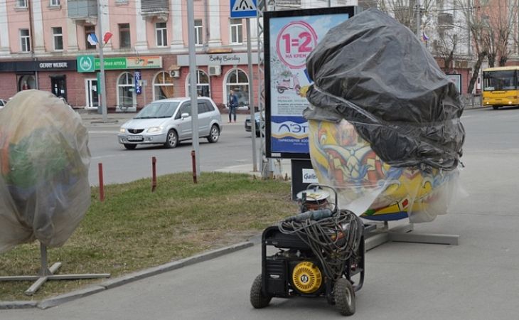 Декоративные пасхальные яйца появились в центре Барнаула