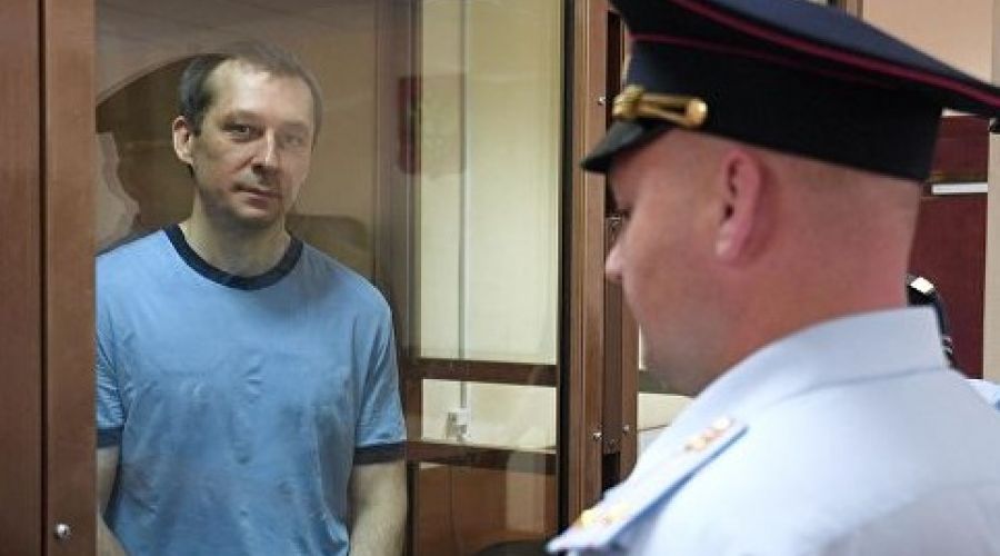Полковник Захарченко получил 13 лет колонии и штрафу в 117 млн рублей
