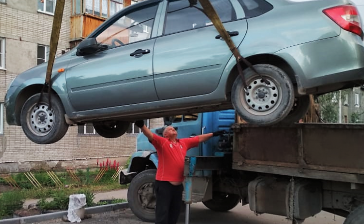 Бийчанка лишилась автомобиля из-за долгов перед "Алтайкрайэнерго"