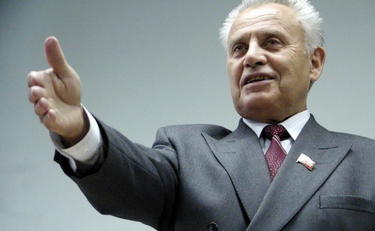 Легенде алтайской политики Александру Назарчуку исполняется 80 лет