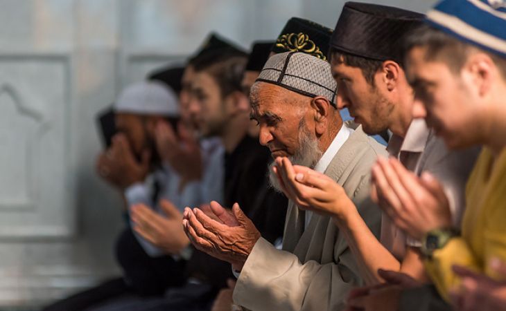 Мусульмане всего мира начинают отмечать священный месяц Рамадан