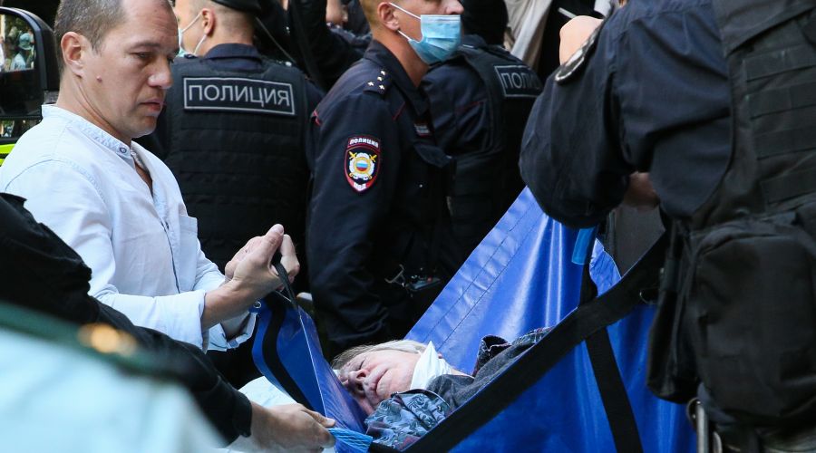 Ефремов перенес инсульт и попал в больницу