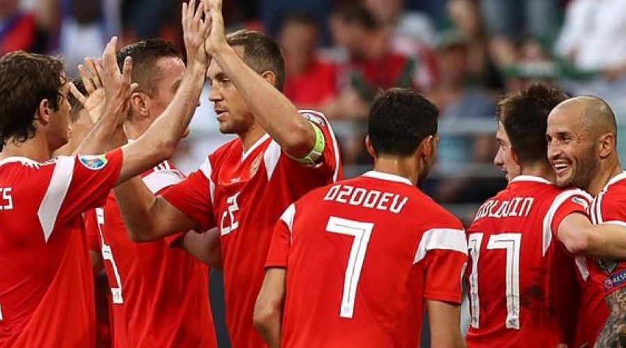 Футбольная сборная России готовится к отбору на Чемпионат мира