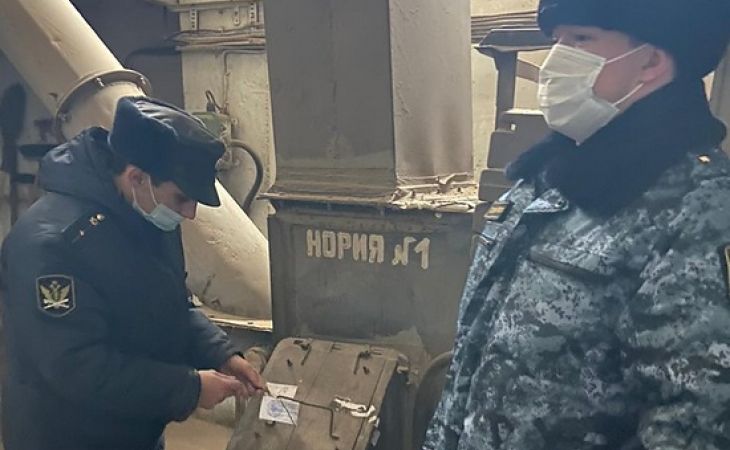 Судебные приставы приостановили на две месяца деятельность "Алтайской мукомольно-крупяной компании"