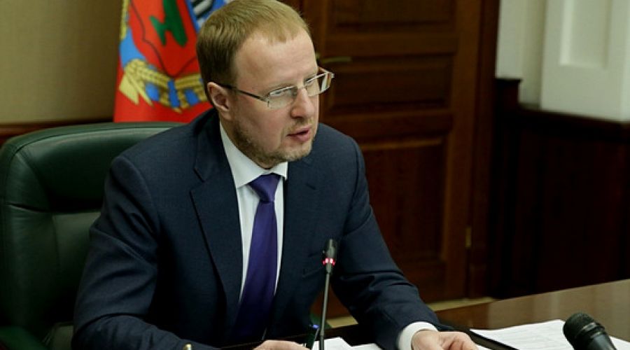 Губернатор Алтайского края Виктор Томенко указал главам муниципалитетов на плохую уборку улиц