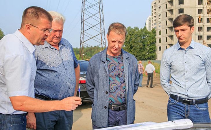 Вячеслав Франк провел рабочий выезд по вопросам освоения и застройки нового квартала в нагорной части Барнаула