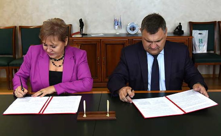 АГМУ и АлтГТУ подписали договор о сотрудничестве в области реализации совместных научных исследований