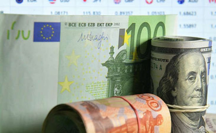 ВТБ размещает субординированные облигации в трех валютах